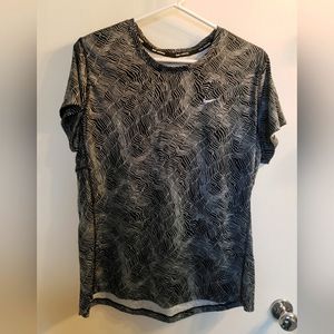 Woman's Nike workout top